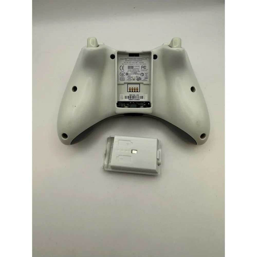 Microsoft Xbox 360 Wireless Controller White Model X801769-024 Official OEM